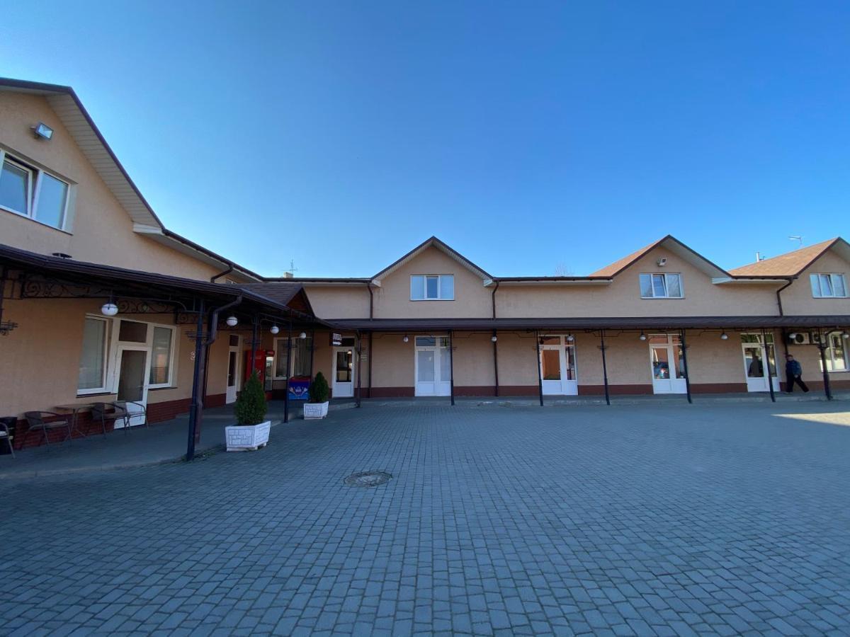 Ковчег Otel Çernivtsi Dış mekan fotoğraf