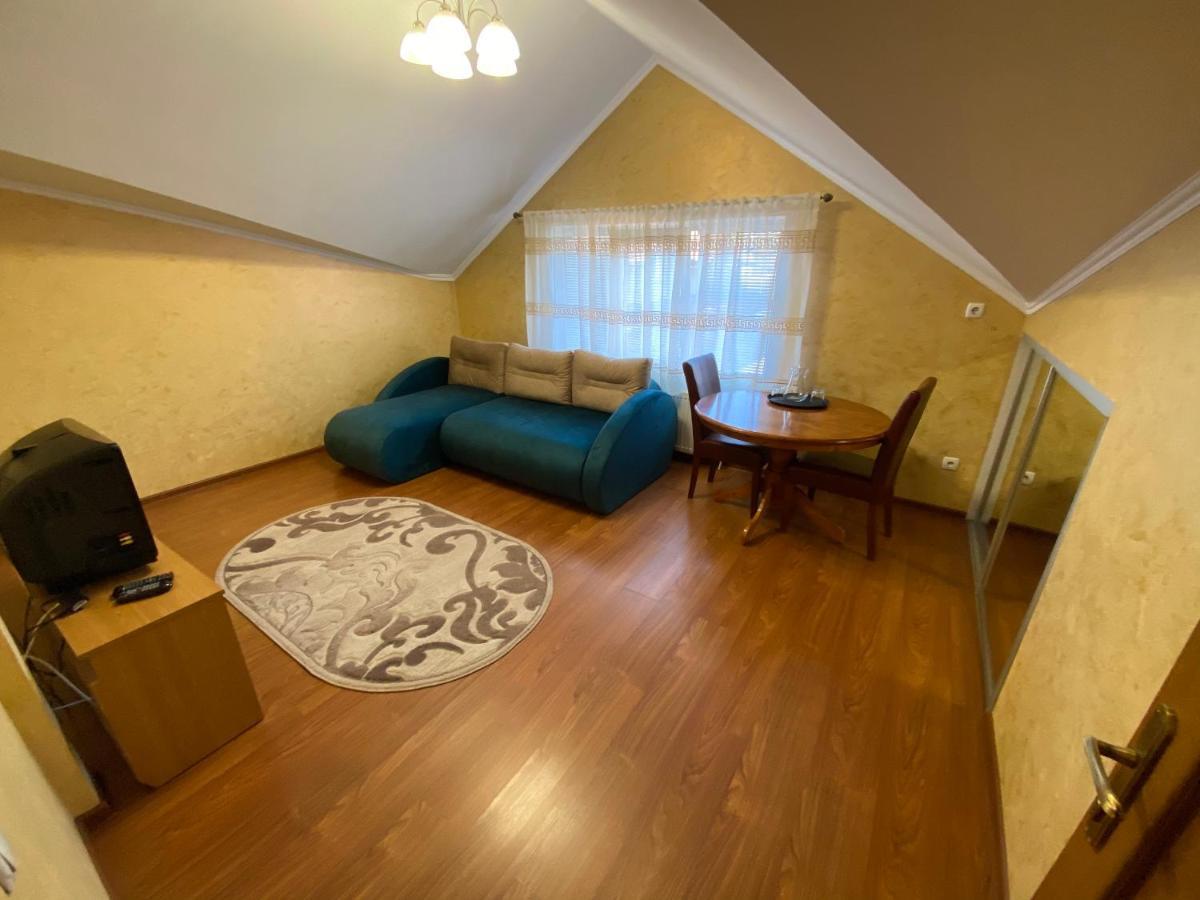 Ковчег Otel Çernivtsi Dış mekan fotoğraf