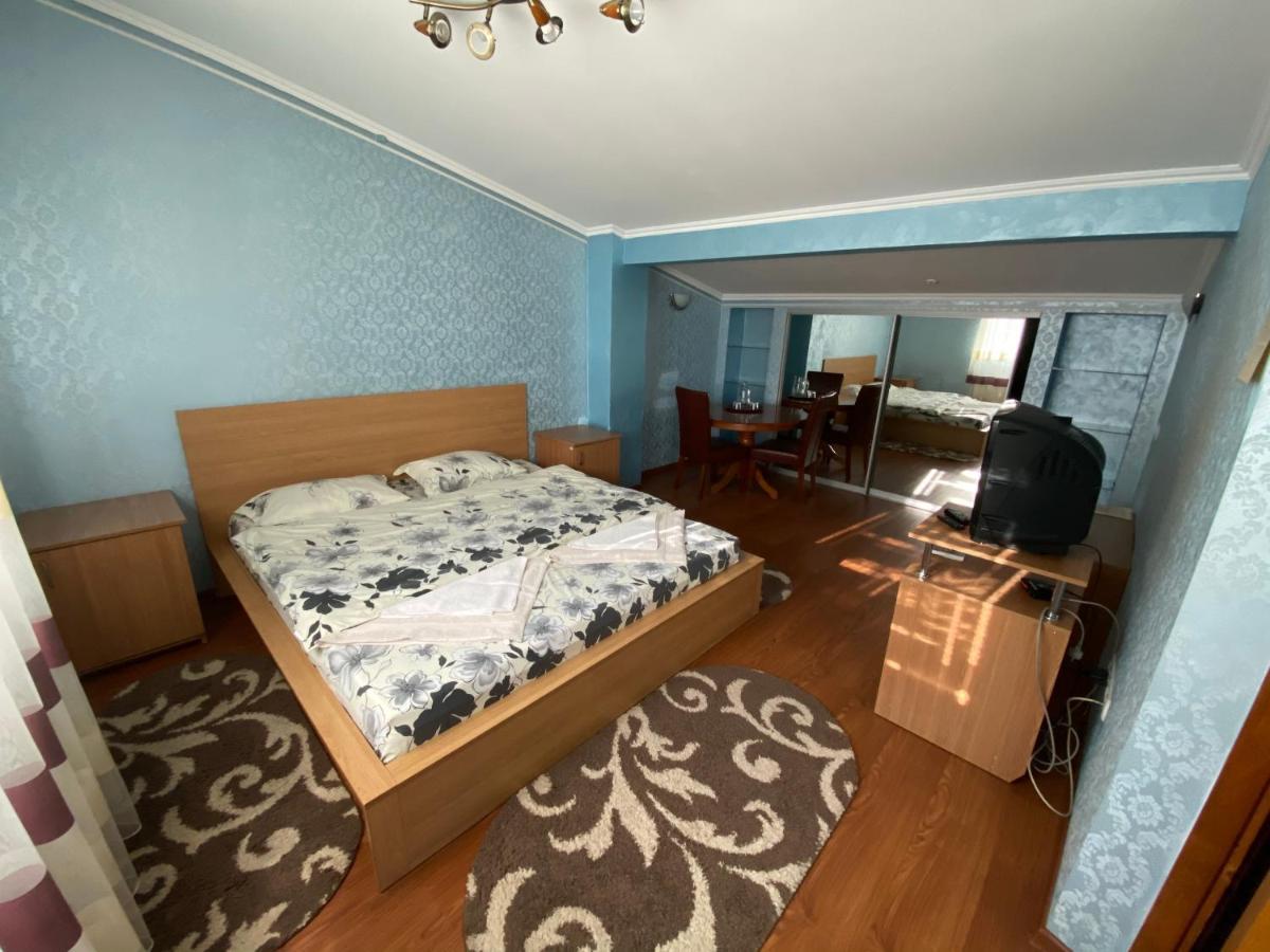 Ковчег Otel Çernivtsi Dış mekan fotoğraf