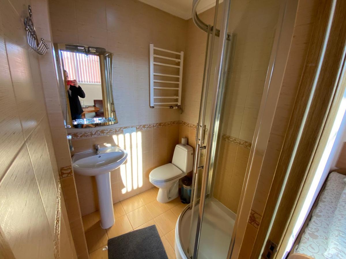 Ковчег Otel Çernivtsi Dış mekan fotoğraf