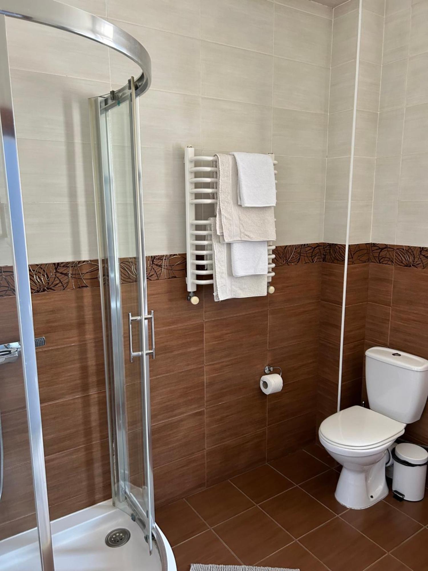 Ковчег Otel Çernivtsi Dış mekan fotoğraf